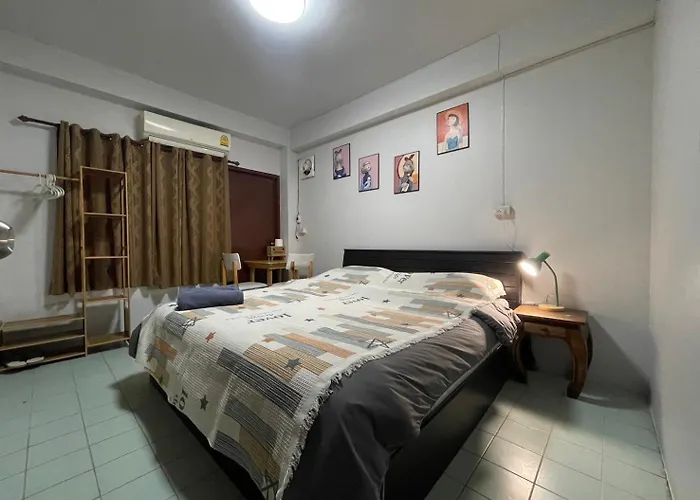 Minimal Room 2